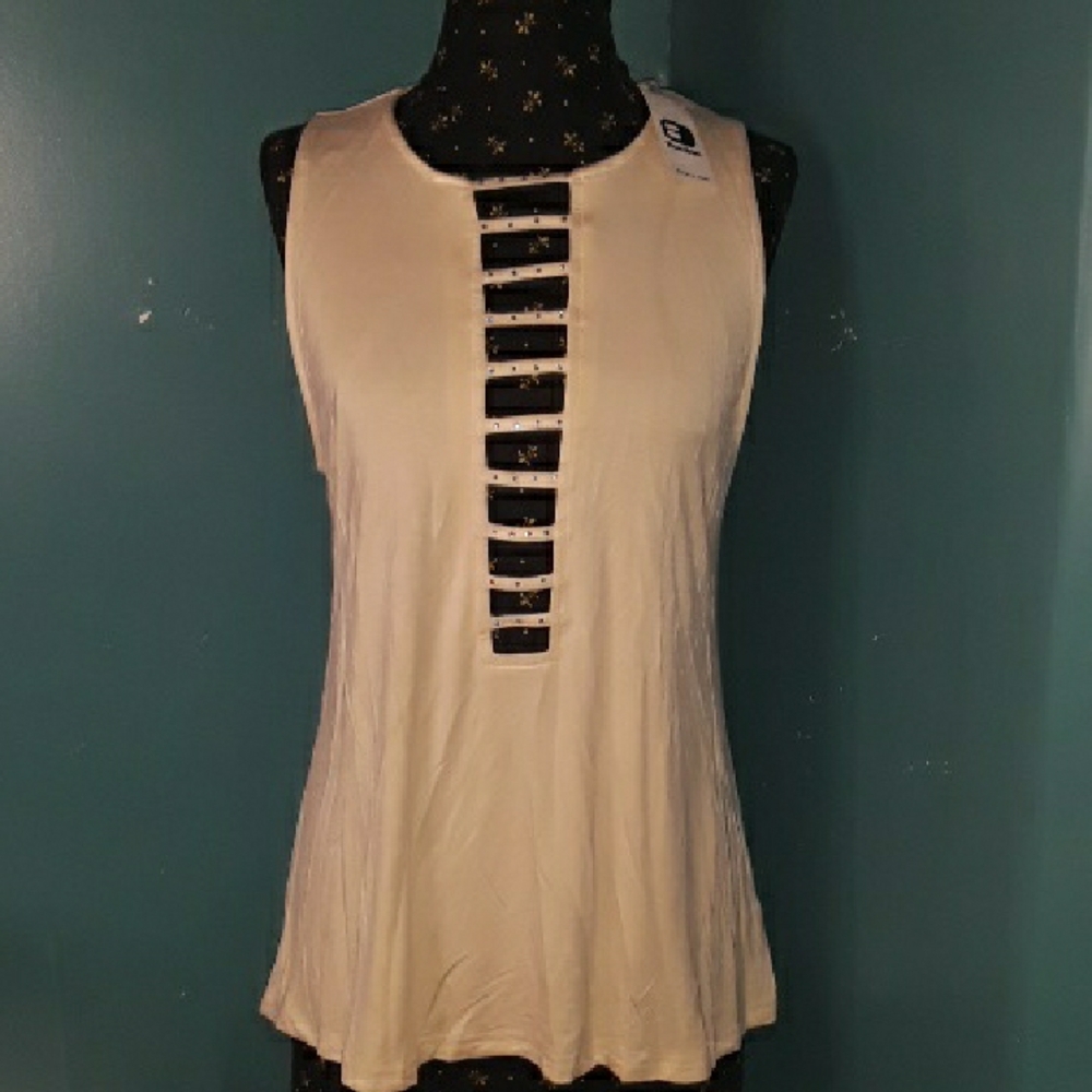 Red BKE front & back cut out top
